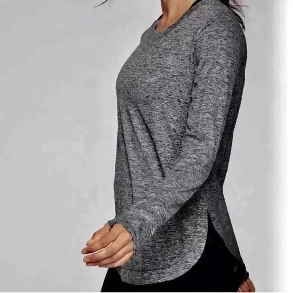 Athleta Uptempo Top Womens Long Sleeve X-Small - Heather Grey - Buttery Soft - Picture 1 of 9